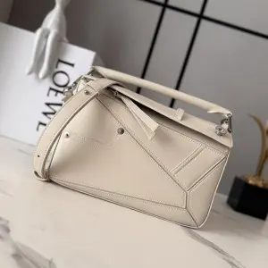 로에베 스무스 카프스킨 퍼즐 24cm 스몰 백