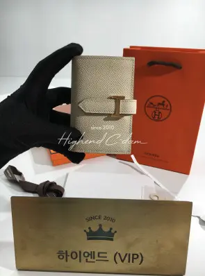 에르메스 베안 컴팩트 앱송 카드지갑 (컬러 나타)