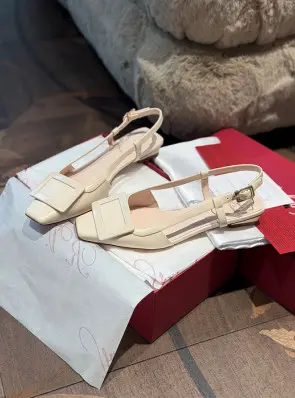 로저비비에 벨비비에 슬링백 펌프스