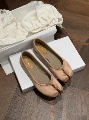 메종마르지엘라 타비 발레리나 플랫
