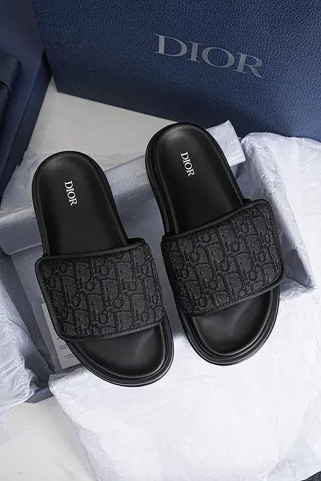 디올 아쿠아 샌들 (남성용)