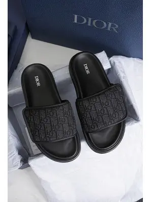 디올 아쿠아 샌들 (남성용)