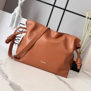 로에베 플라멩고 클러치백 30cm
