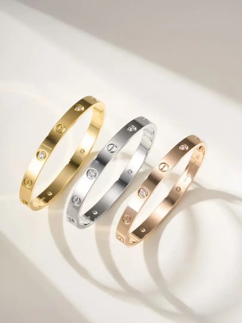 까르띠에 러브 팔찌 4다이아 큐빅 잠금장치 신형 6.1mm 클래식 (3COLOR)