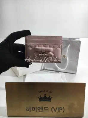 디올 프리지아 카드홀더